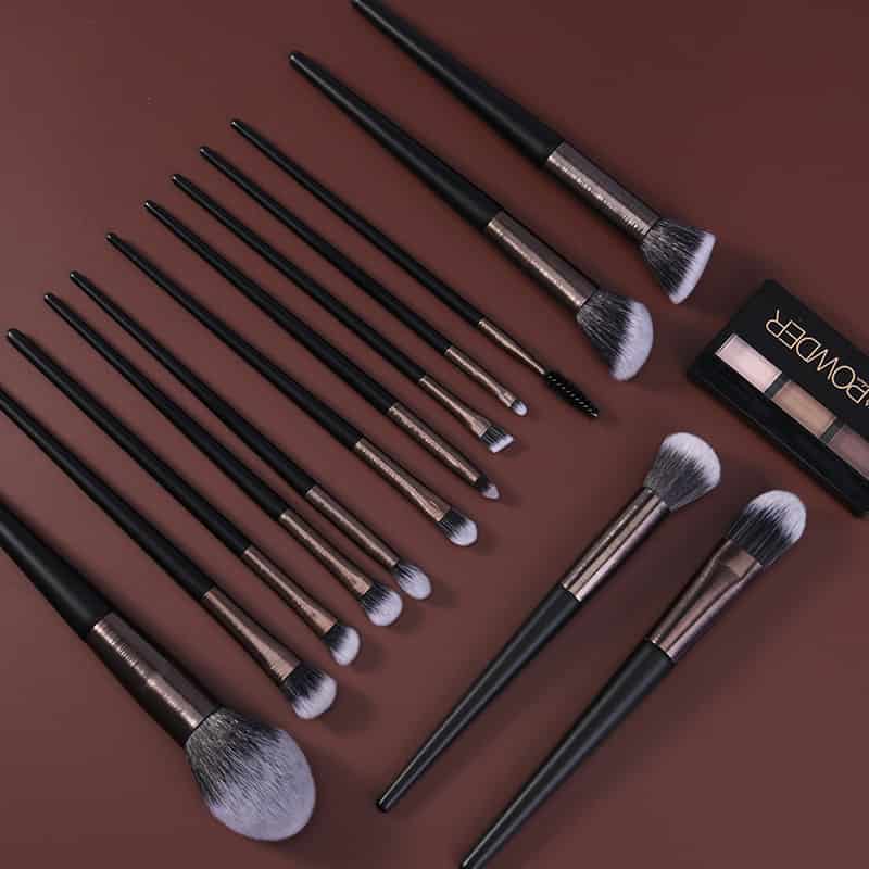 1748626291245835.jpg Wholesale Professional Pointed Black Wooden Handle 14pcs High Quality Synthetic Hair Vegan Cosmetic Brushes Set .jpg